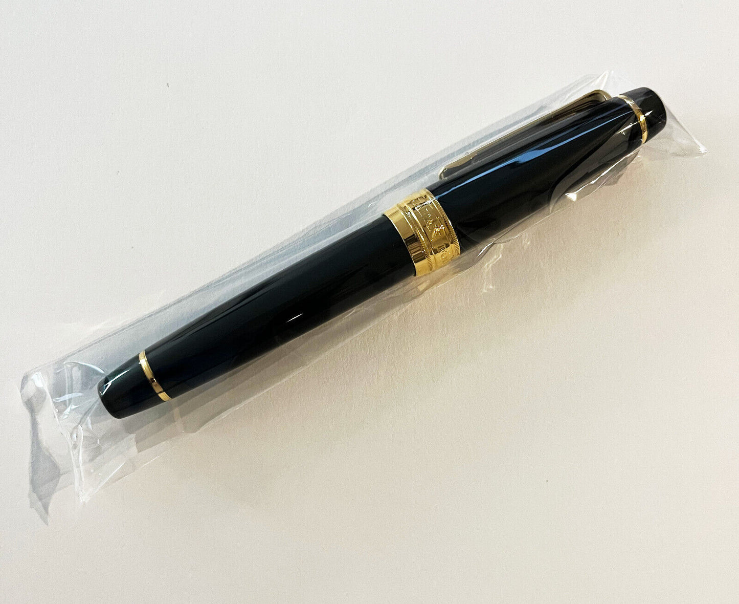 Sailor PROFESSIONALGEAR KOP Gold Fountain Pen King of Pen Medium Nib 10-9618-420